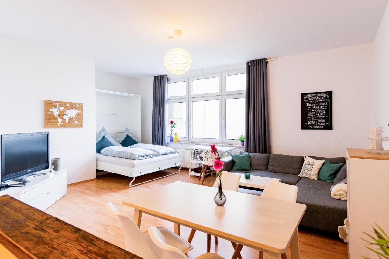 Helle Wohnung In Top-Lage, Hasselbachplatz - Altstadt, W-Lan, 4 Schlafplaetze Magdeburg Exteriör bild