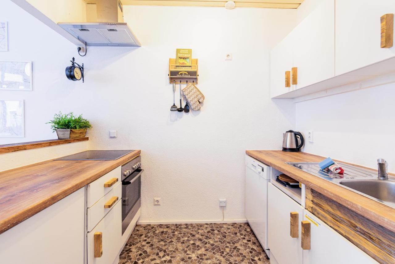 Helle Wohnung In Top-Lage, Hasselbachplatz - Altstadt, W-Lan, 4 Schlafplaetze Magdeburg Exteriör bild
