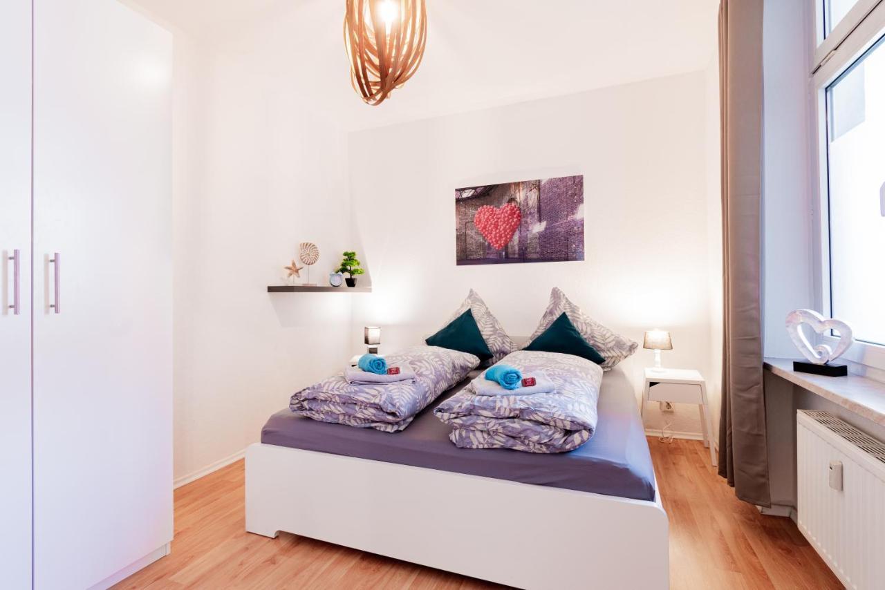 Helle Wohnung In Top-Lage, Hasselbachplatz - Altstadt, W-Lan, 4 Schlafplaetze Magdeburg Exteriör bild